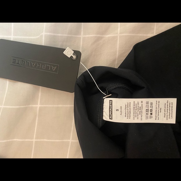 Alphalete bra and leggings set - Picture 3 of 4